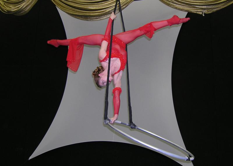 Magda - Aerial Hoop/Lyra. Solo Aerial Acrobatics.
